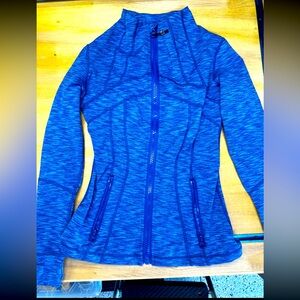 COPY - Lululemon jacket + capri 3/4 leggings set